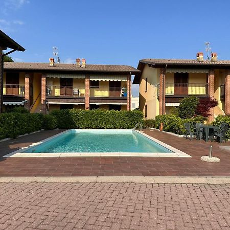 Pool - Marge Apartment - By Host4U Padenghe sul Garda Ngoại thất bức ảnh